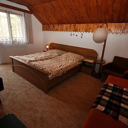 Holiday In 30416 Semesterbostad Zbiroh
